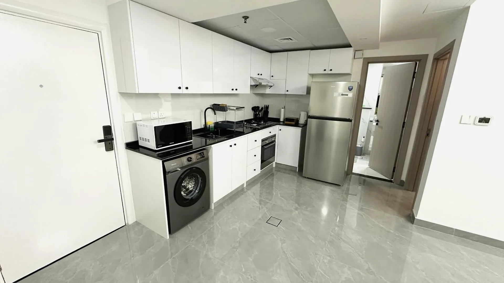 Dubai Marina - 1Bhk Fancy Apartment 0*,