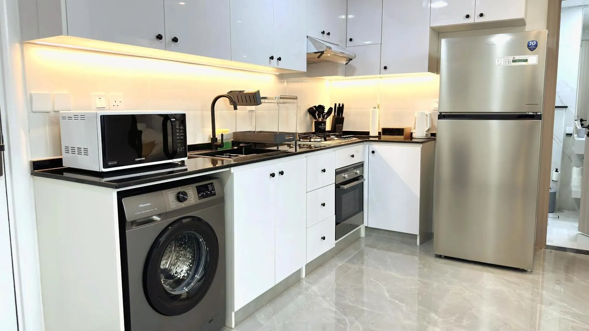Dubai Marina - 1Bhk Fancy Apartment